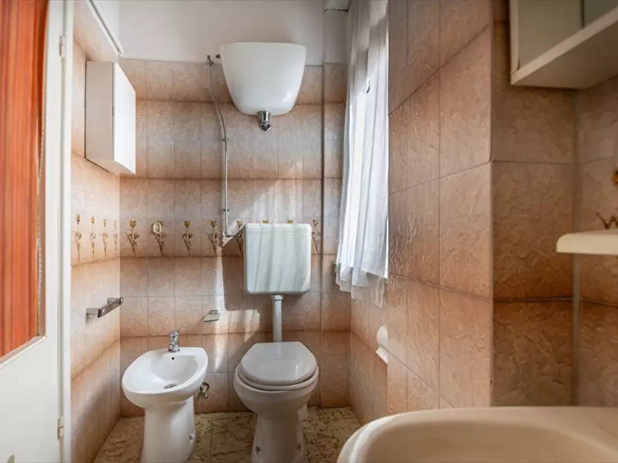 Immagine 13 di Appartamento in vendita  in VIA PESCASSEROLI 1 a Chieti