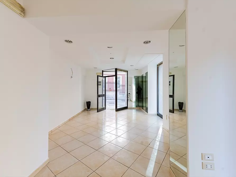 Immagine 12 di Locale commerciale in affitto  in Via Arniense a Chieti