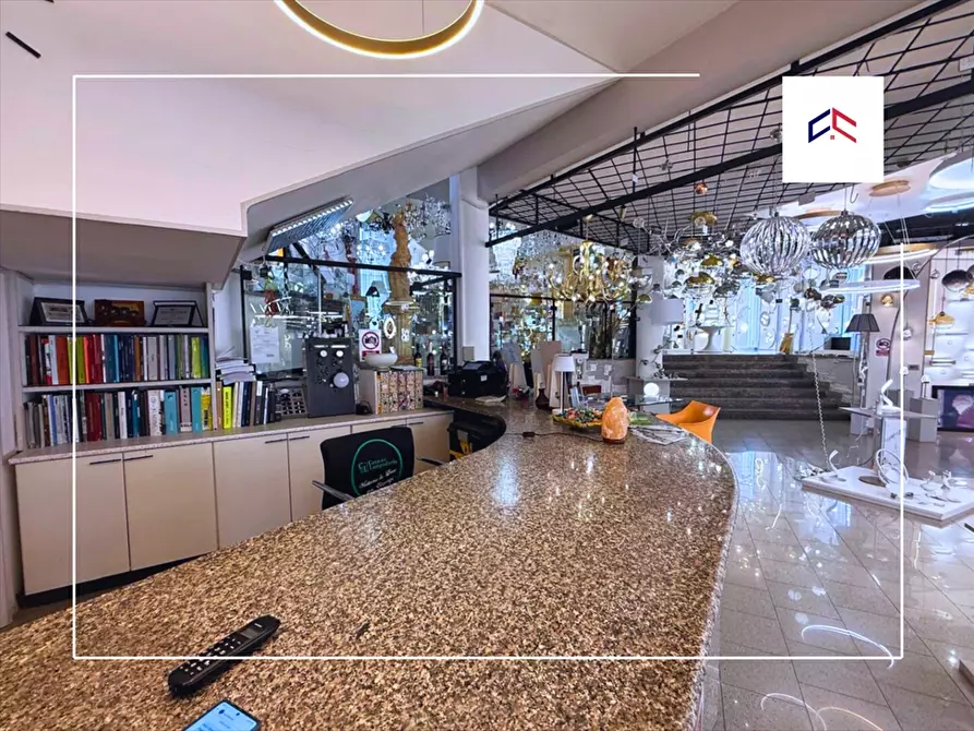 Immagine 8 di Locale commerciale in vendita  in contrada baronia a San Giorgio Ionico