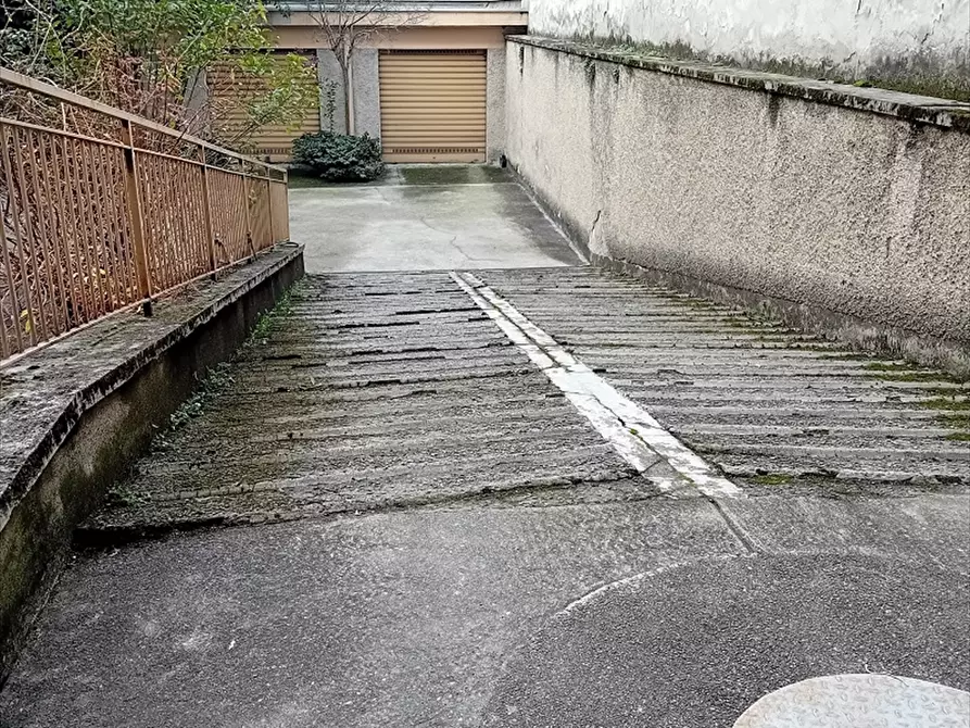 Immagine 23 di Box auto in vendita  a Milano