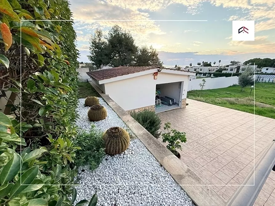 Immagine 8 di Villa in vendita  in VIA SATURO 407 a Leporano