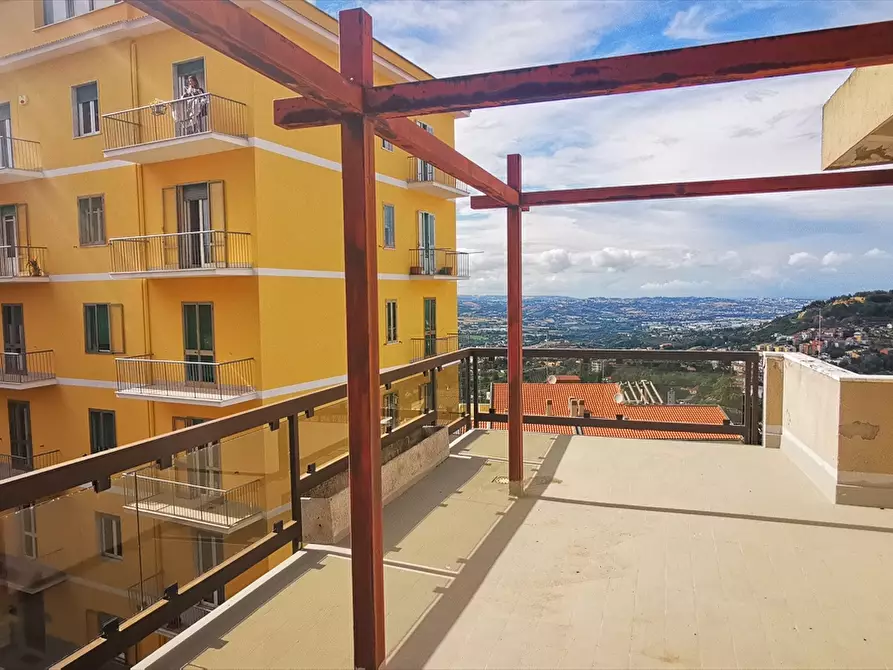 Immagine 1 di Appartamento in vendita  in Via Silvino Olivieri a Chieti