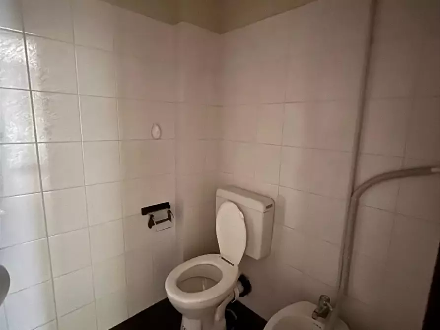 Immagine 12 di Ufficio in vendita  in via verdi 63 a Chieti