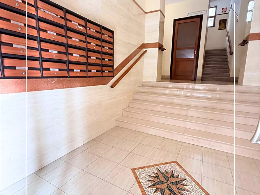 Immagine 3 di Appartamento in vendita  in via san roberto bellarmino 18 a Taranto