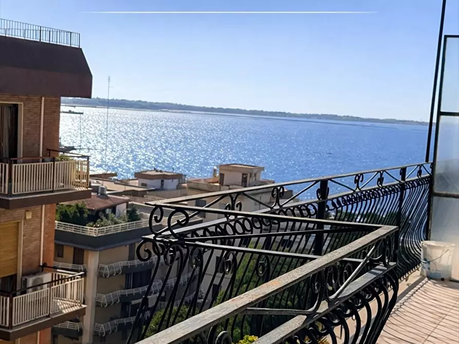 Immagine 2 di Appartamento in vendita  in via dario lupo 46 a Taranto