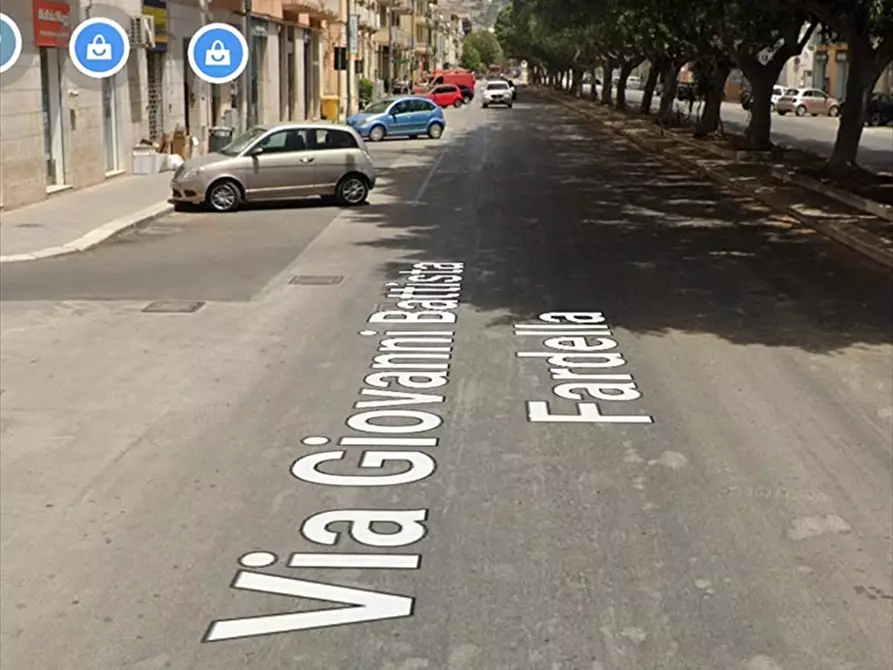 Immagine 1 di Locale commerciale in vendita  a Trapani