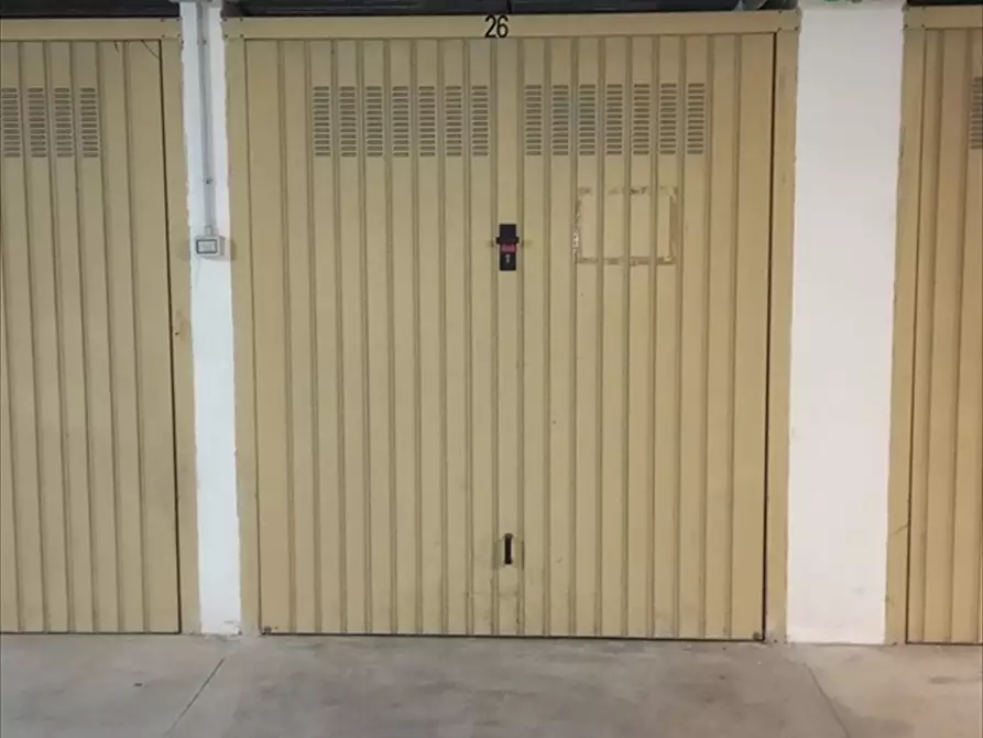 Immagine 15 di Garage in vendita  in Via Gennargentu n. SNC a Sassari