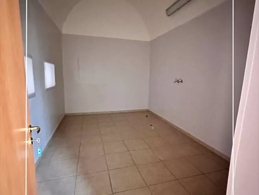 Immagine 15 di Villa in vendita  in VIA VITTORIO EMANUELE N. 144 a Statte