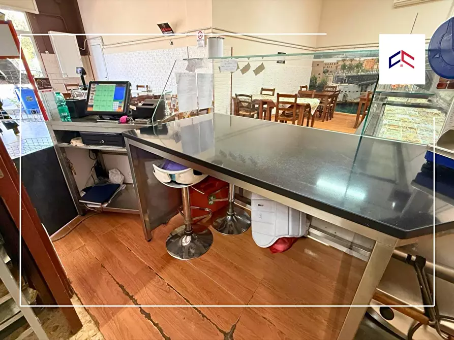 Immagine 12 di Attività artigianale in vendita  in corso annibale 32 a Taranto