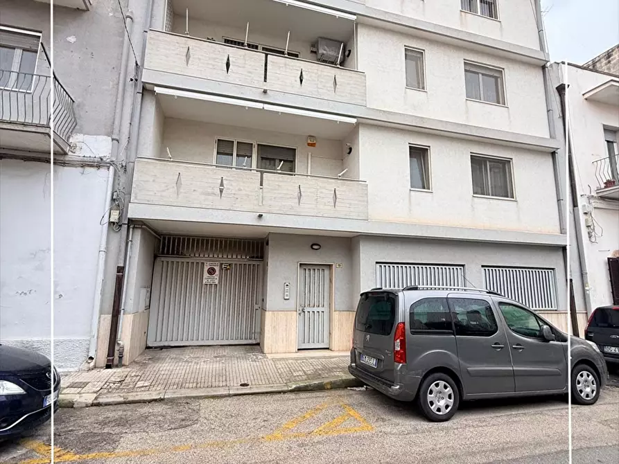 Immagine 1 di Posto auto in affitto  in via brindisi 19 a Taranto