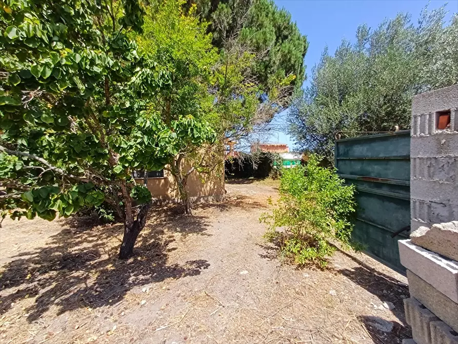 Immagine 26 di Garage in vendita  in  Sorso Badde Fustiggiu 