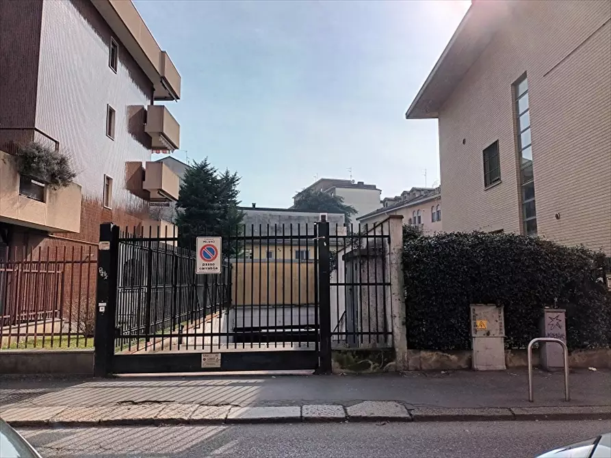 Immagine 10 di Box auto in affitto  a Milano