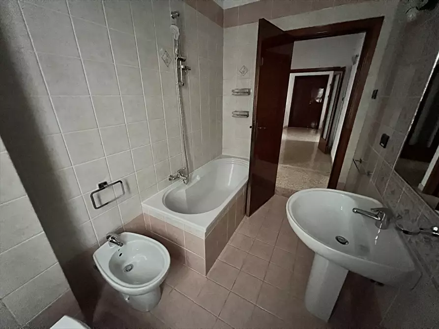 Immagine 11 di Appartamento in vendita  in via del tricalle a Chieti