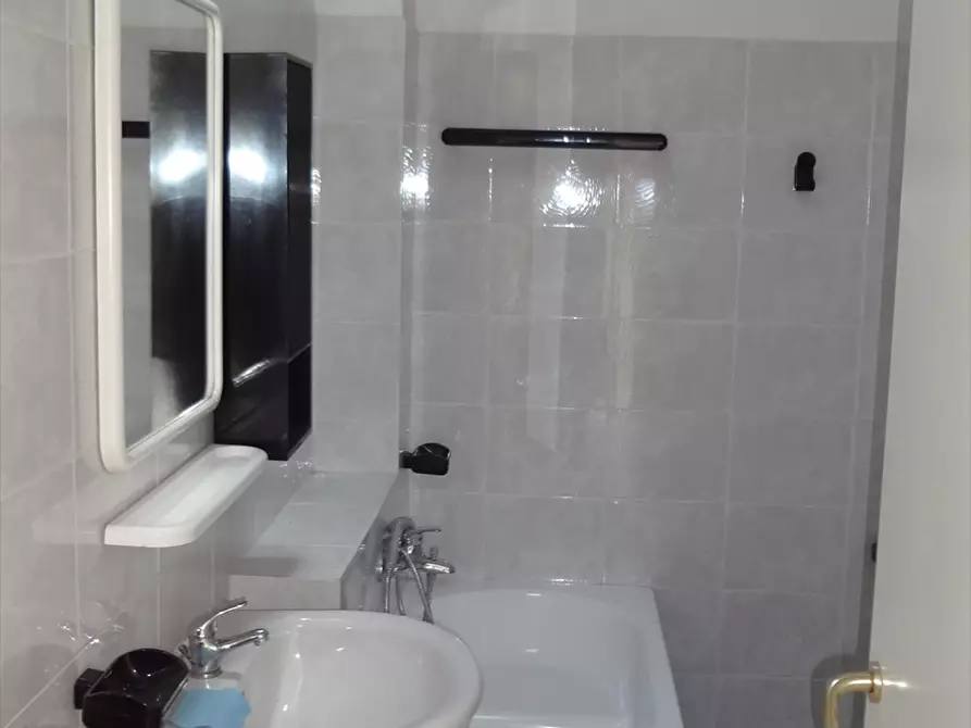 Immagine 5 di Appartamento in vendita  in Via L. e M. Mucci a Chieti