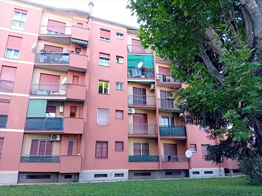 Immagine 30 di Appartamento in vendita  in piazza Gasparri 4 a Milano