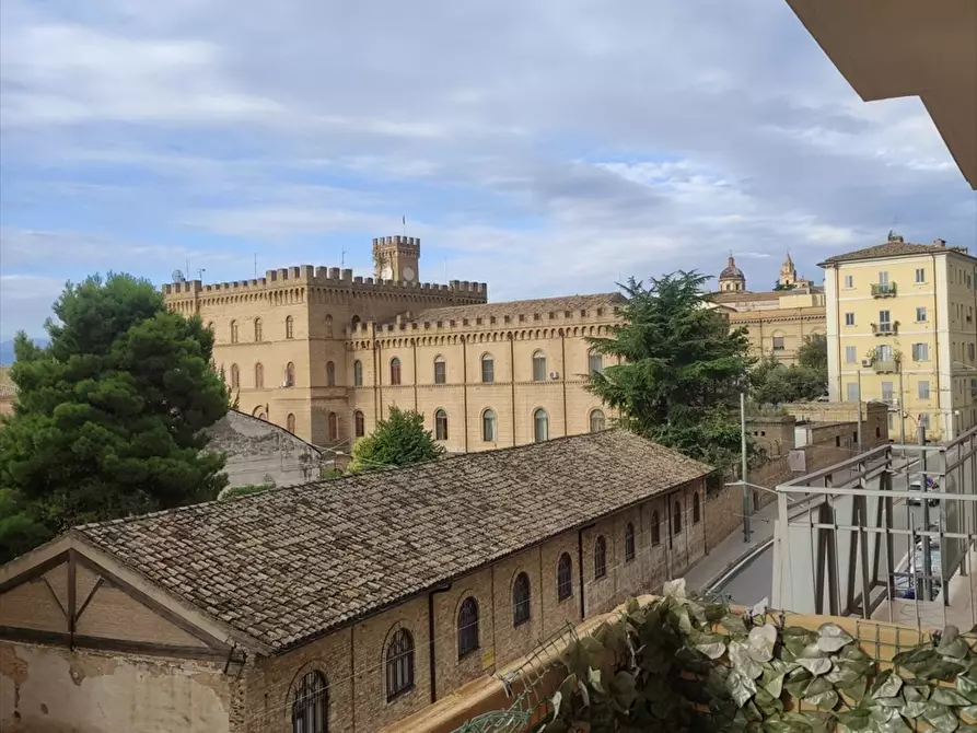 Immagine 10 di Appartamento in vendita  in via federico salomone 109 a Chieti