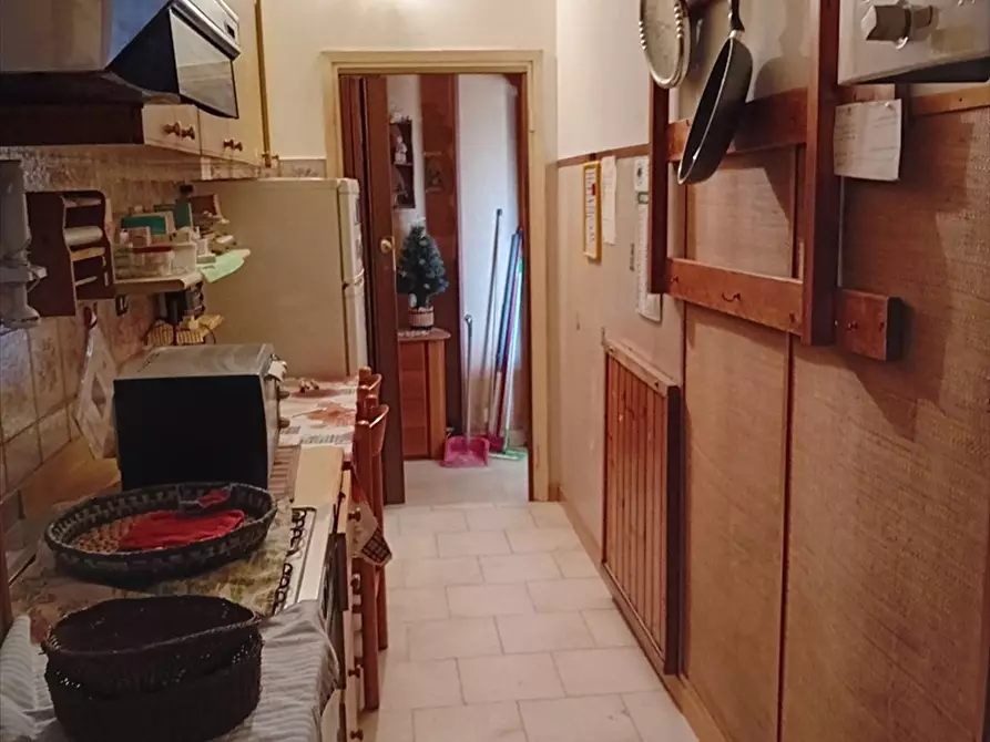 Immagine 13 di Appartamento in vendita  in via Gaetano Salvemini 5 a Milano