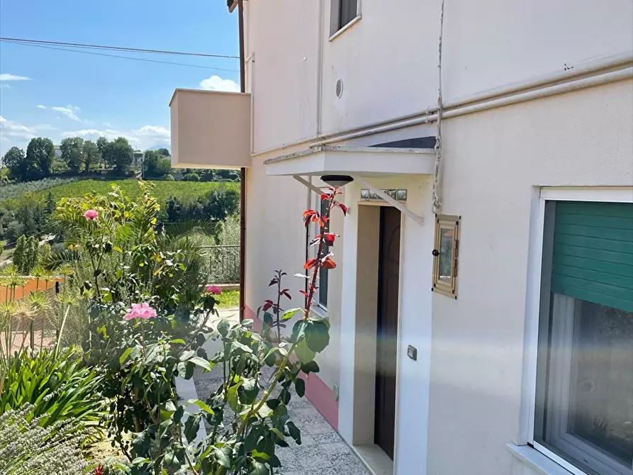 Immagine 1 di Appartamento in affitto  in via santa barbara 32 a Chieti