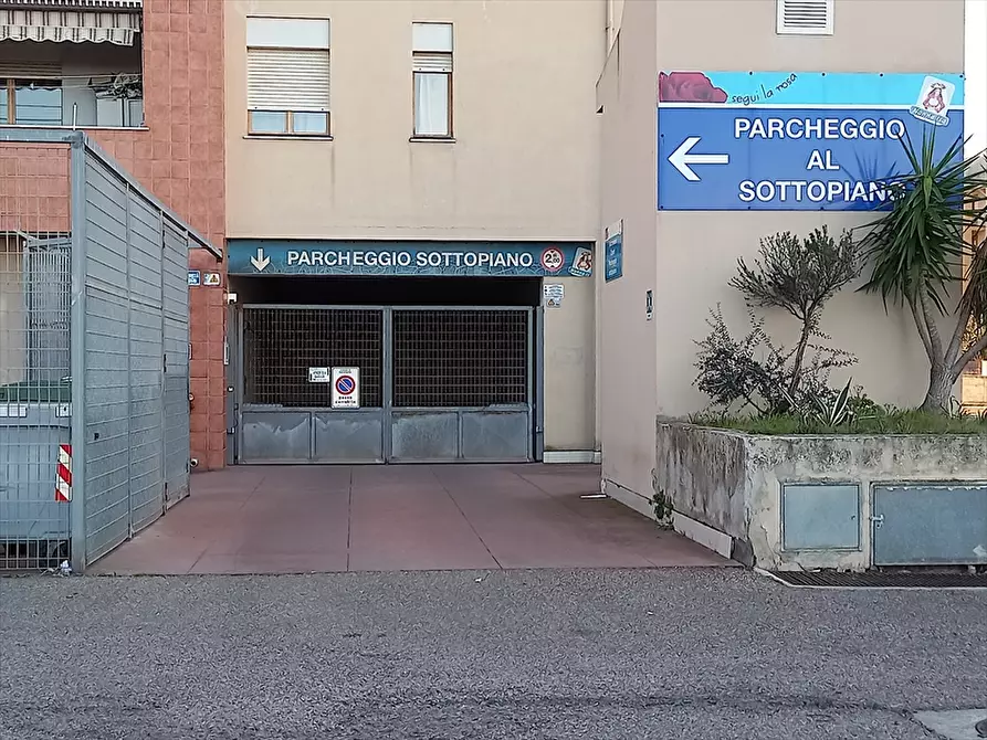 Immagine 3 di Garage in vendita  in Via Gennargentu n. SNC a Sassari