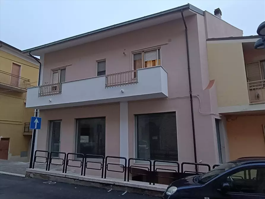 Immagine 2 di Locale commerciale   a Ripa Teatina