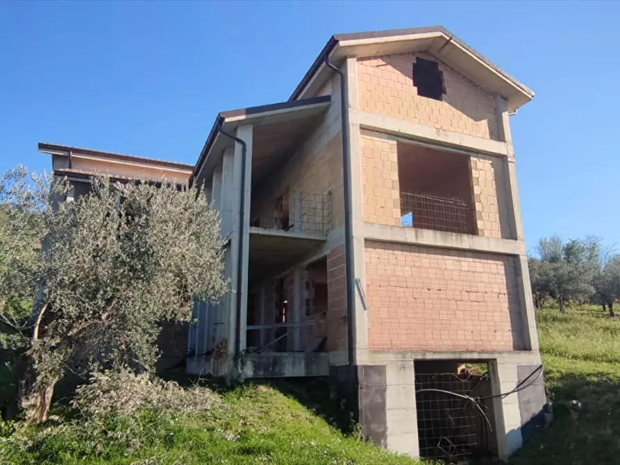 Immagine 2 di Casa indipendente in vendita  in via gandhi a San Giovanni Teatino