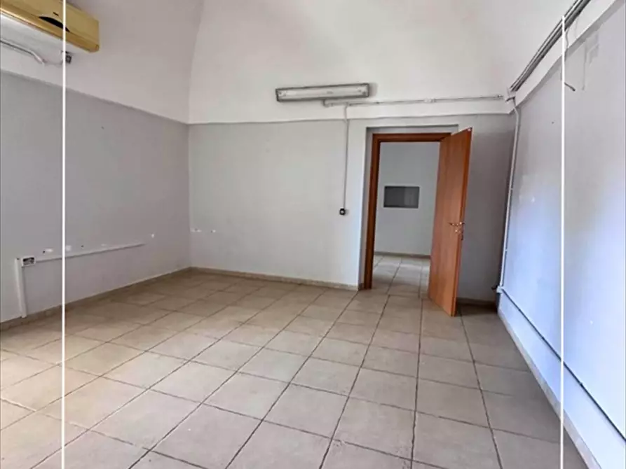 Immagine 22 di Villa in vendita  in VIA VITTORIO EMANUELE N. 144 a Statte