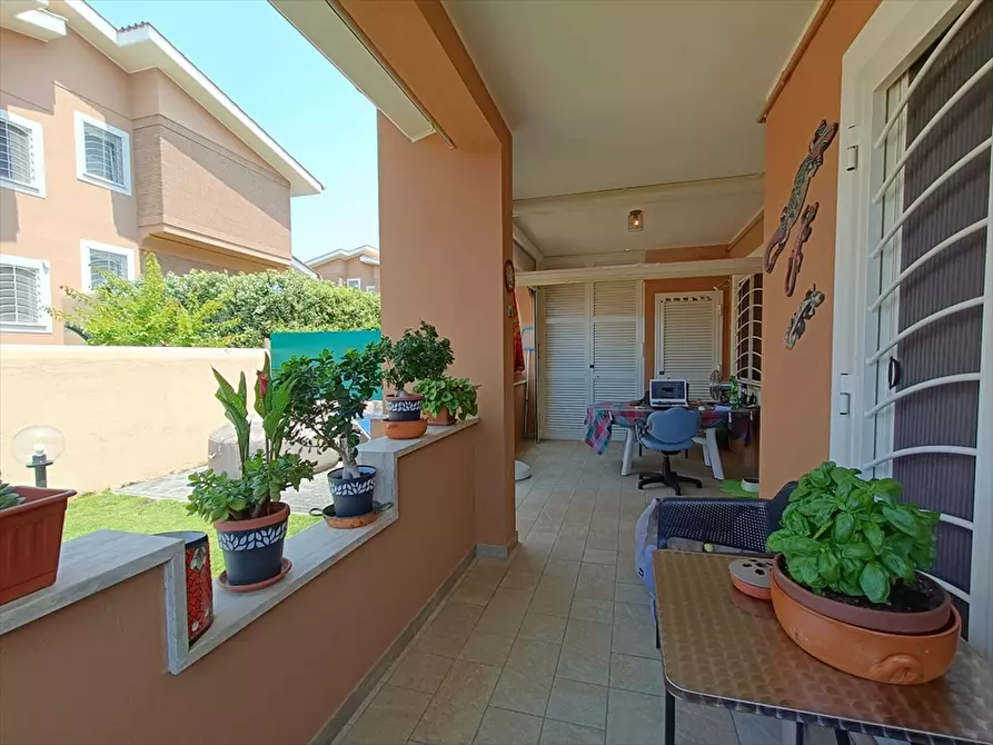 Immagine 24 di Villa in vendita  in via primiero a Anzio