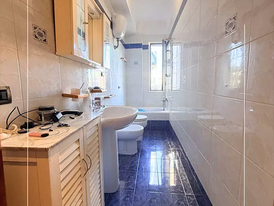 Immagine 10 di Appartamento in vendita  in via fratelli mellone 20 a Taranto