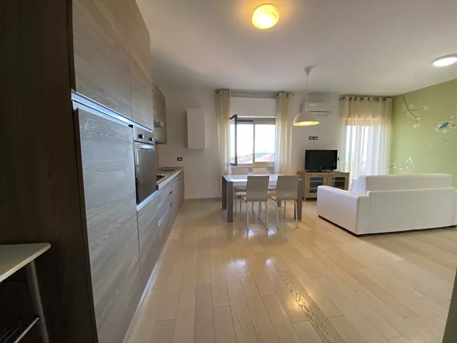 Immagine 6 di Appartamento in vendita  in via francesco viaggi 7 a Chieti