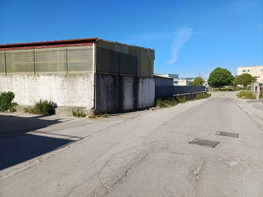 Immagine 26 di Capannone industriale in vendita  in Località Predda Niedda Strada 25 a Sassari