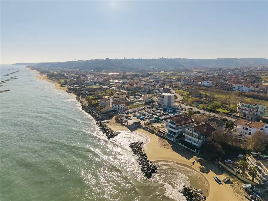 Immagine 4 di Appartamento in vendita  in Via Francesco Paolo Tosti a Francavilla Al Mare