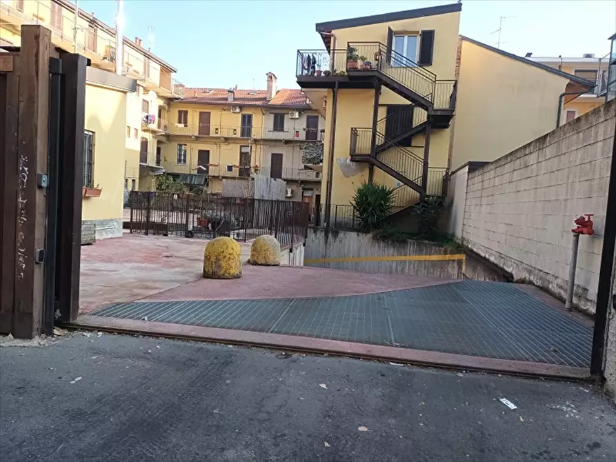 Immagine 8 di Box auto in vendita  in via Franco Faccio 20 a Milano