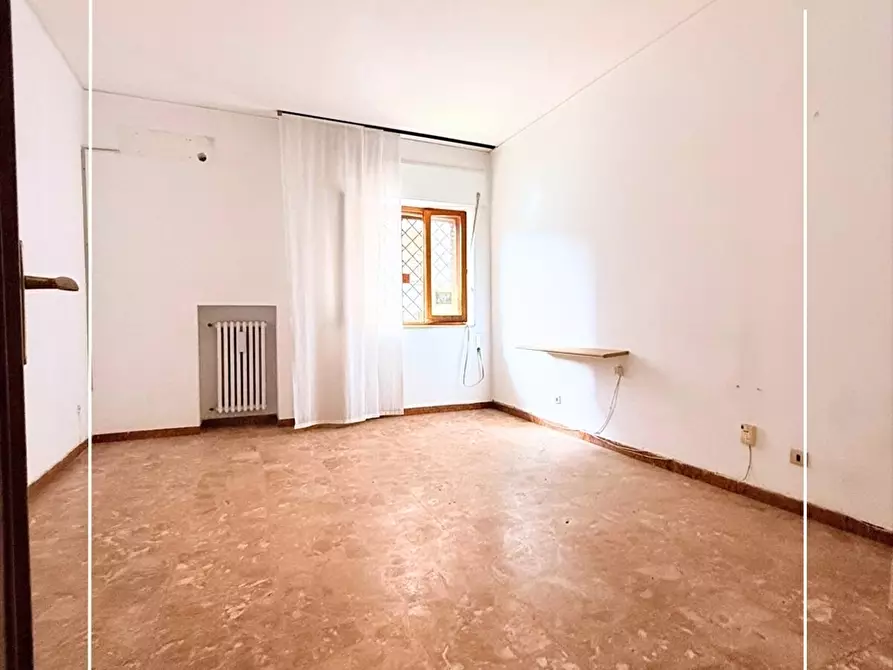 Immagine 13 di Appartamento in vendita  in via san roberto bellarmino 18 a Taranto
