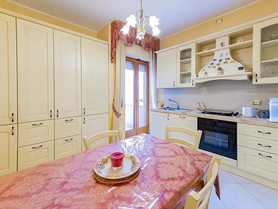 Immagine 18 di Appartamento in vendita  in Via Bellini a Chieti