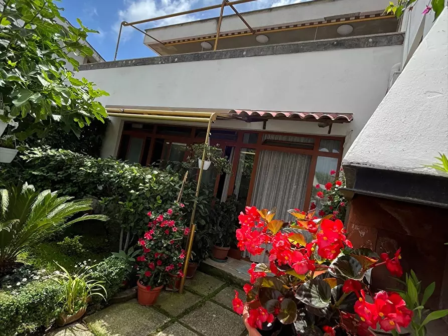 Immagine 3 di Villetta a schiera in vendita  in via delle Pratoline 19 a Anzio