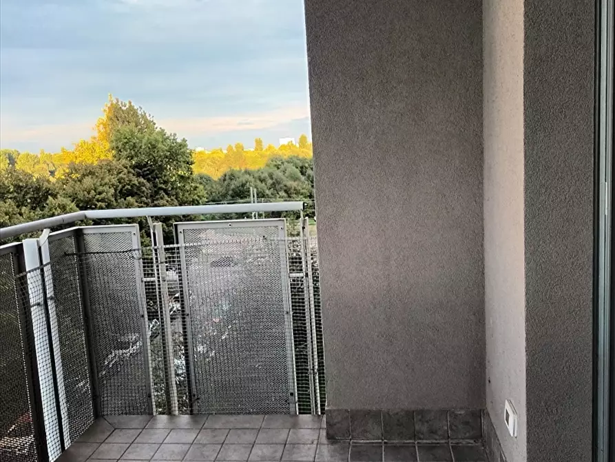 Immagine 24 di Appartamento in affitto  in via Senigallia 9 a Milano