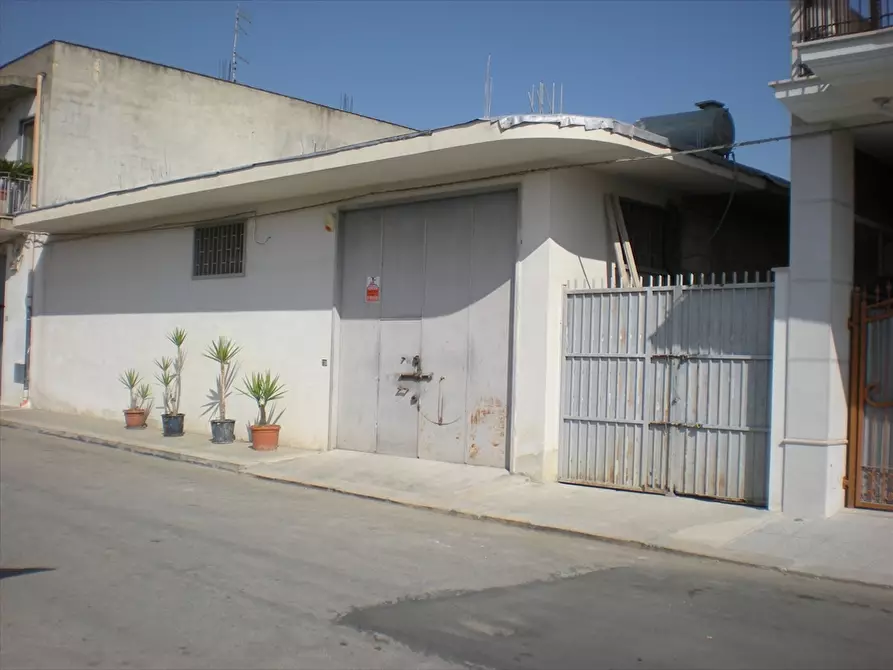 Immagine 1 di Garage in vendita  in Via Lanciano a Cerignola
