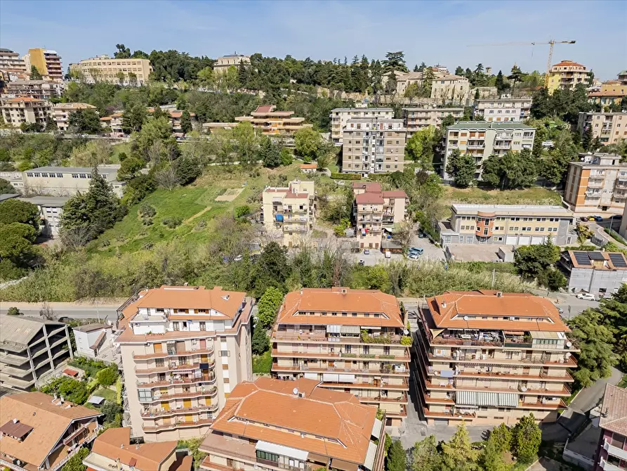 Immagine 4 di Appartamento in vendita  in Via Gen. Spatocco a Chieti