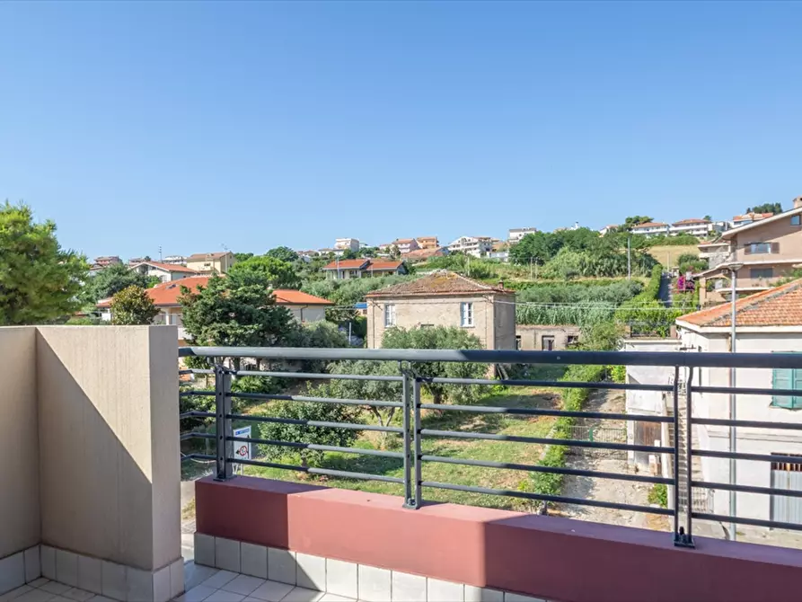 Immagine 15 di Appartamento in vendita  in VIA NAZIONALE ADRIATICA SUD 27 a Francavilla Al Mare