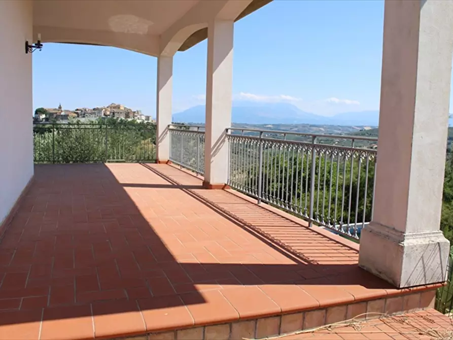 Immagine 3 di Casa indipendente in vendita  in Via Belvedere 27 a Collecorvino