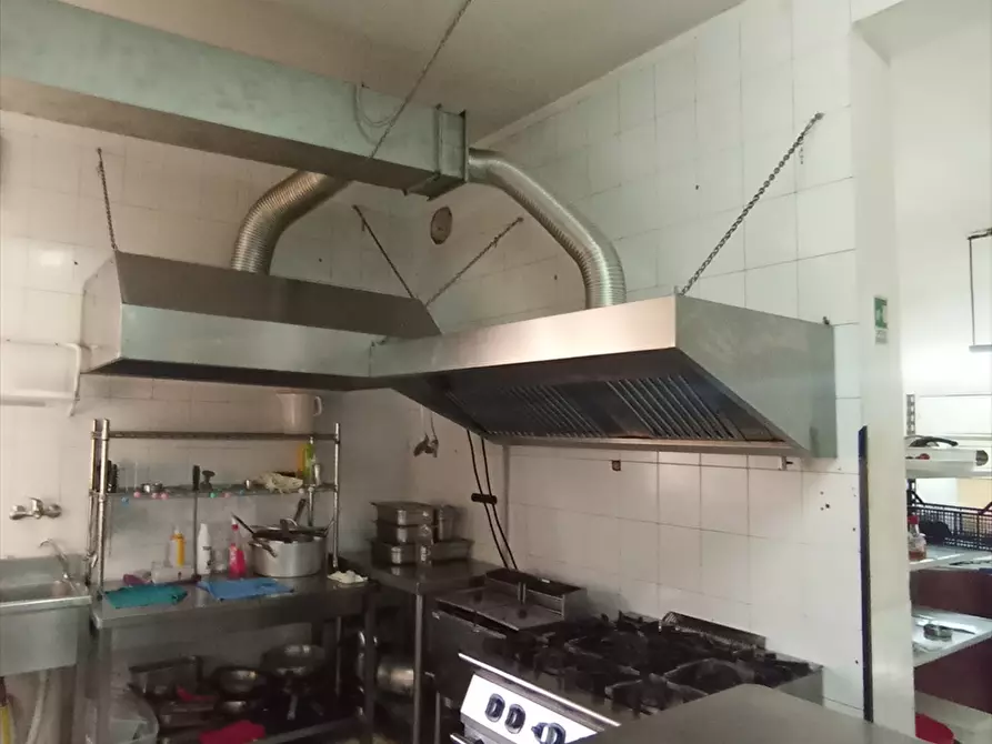 Immagine 5 di Attività commerciale in vendita  a Trapani