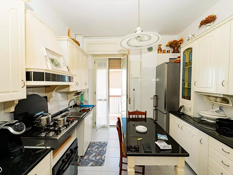 Immagine 10 di Appartamento in vendita  in Via Colazilli a Chieti