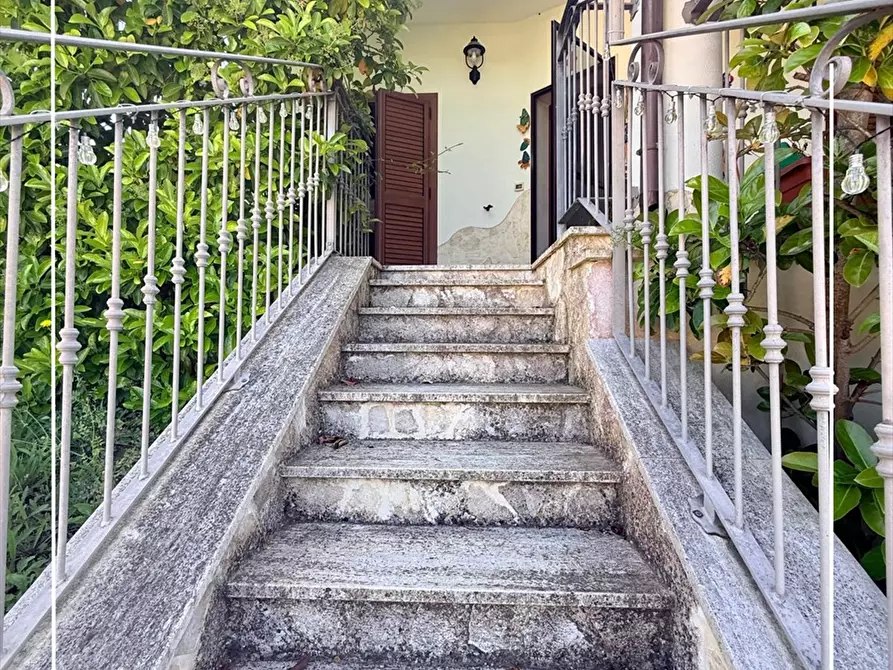 Immagine 11 di Villa in vendita  in VIA SATURO 407 a Leporano