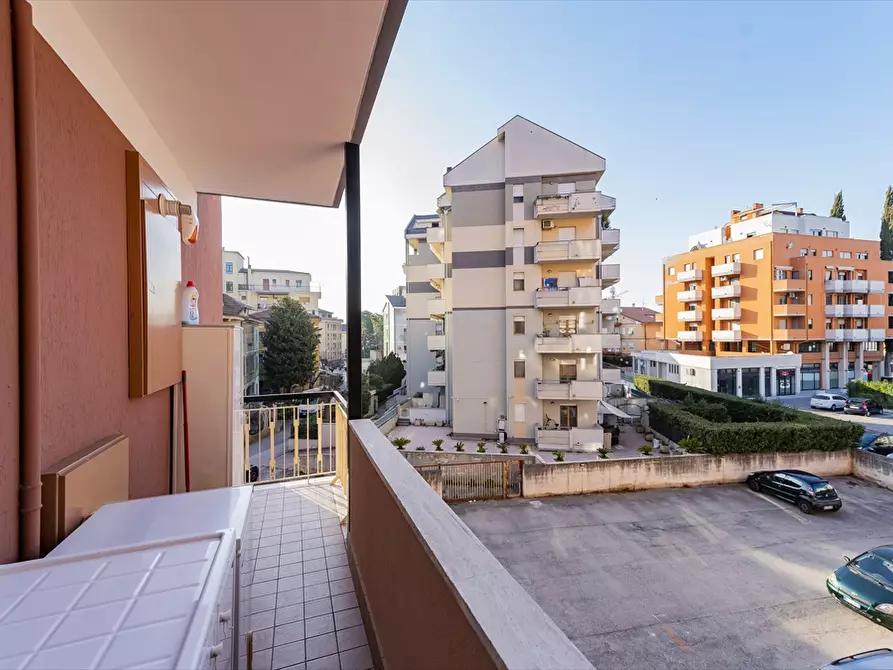 Immagine 12 di Appartamento in vendita  in Via Bellini a Chieti