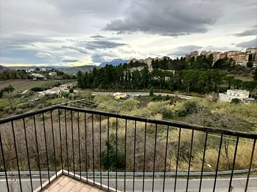 Immagine 2 di Appartamento in vendita  in Via Trieste Del Grosso n.84 a Chieti