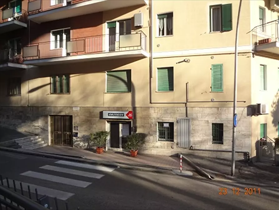 Immagine 8 di Locale commerciale in vendita  in Via Brigata Maiella a Chieti