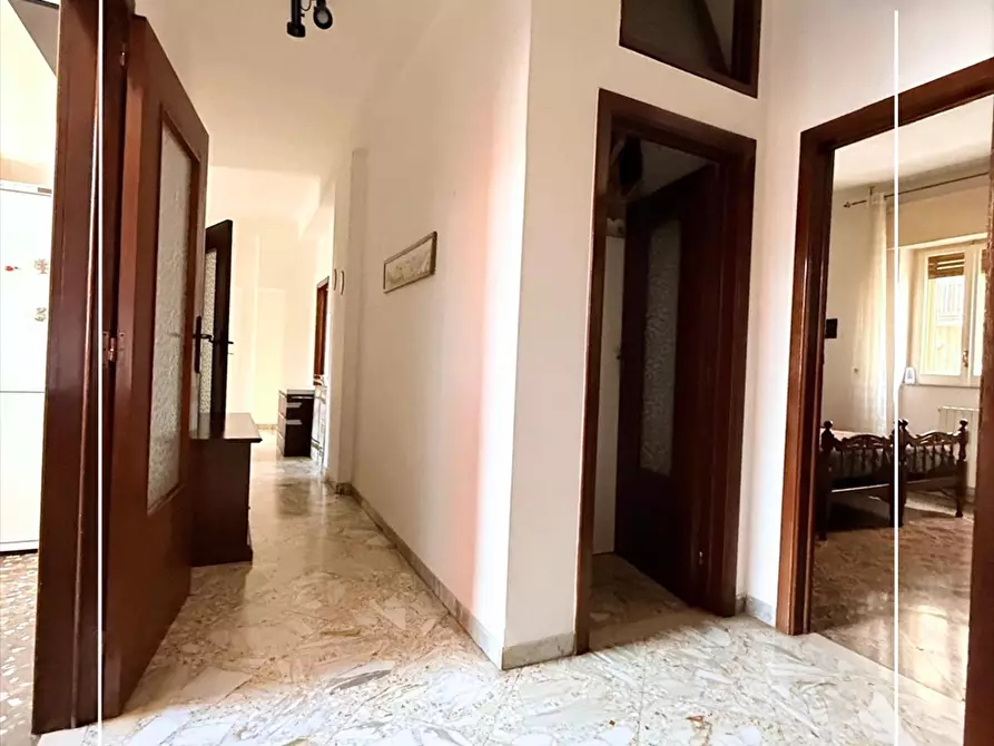 Immagine 11 di Appartamento in vendita  in VIA CAGLIARI 15 a Taranto