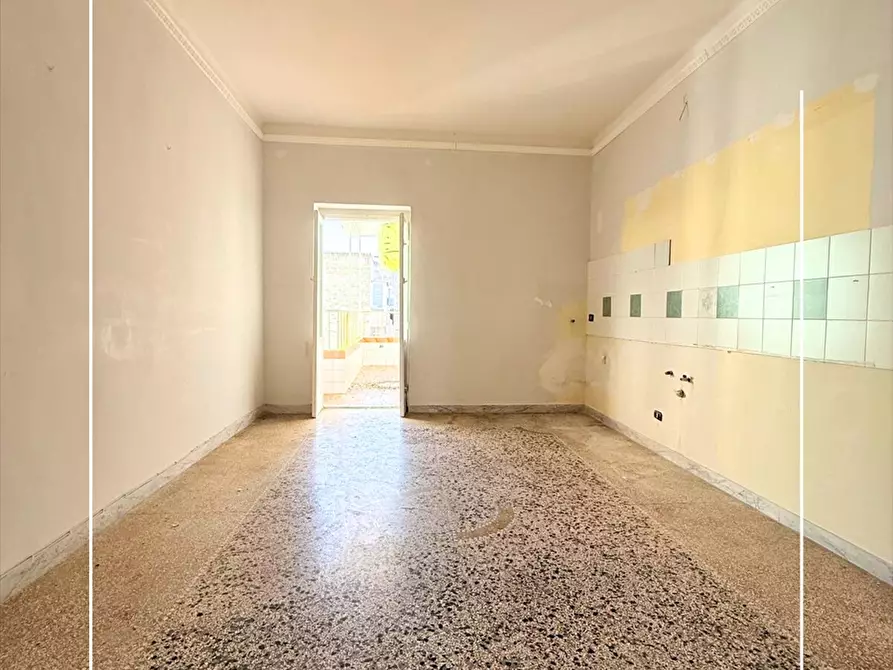 Immagine 11 di Appartamento in vendita  in via pola 11 a Taranto