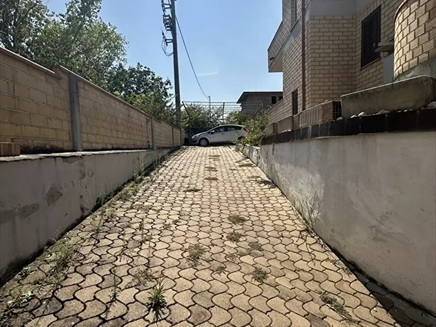 Immagine 2 di Casa indipendente in vendita  in Via Vomano SNC a Chieti