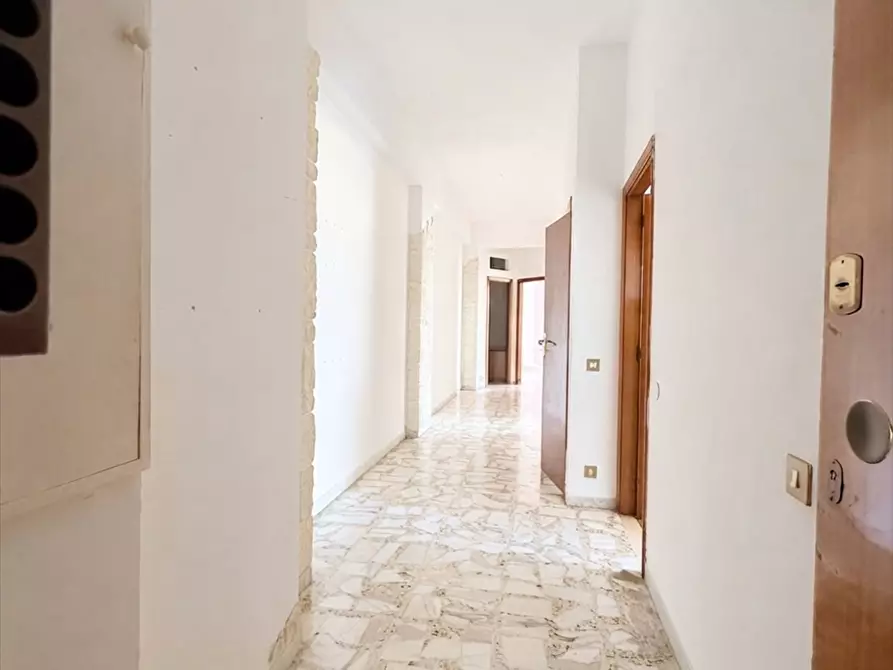 Immagine 6 di Appartamento in vendita  in via sibari 4 a Taranto